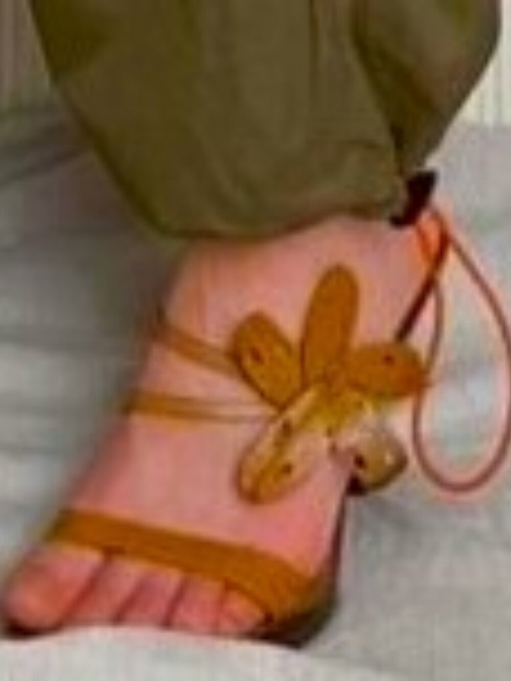Enzo Angiolini Vintage Leather butterfly heeled sandals - Picture 2 of 9